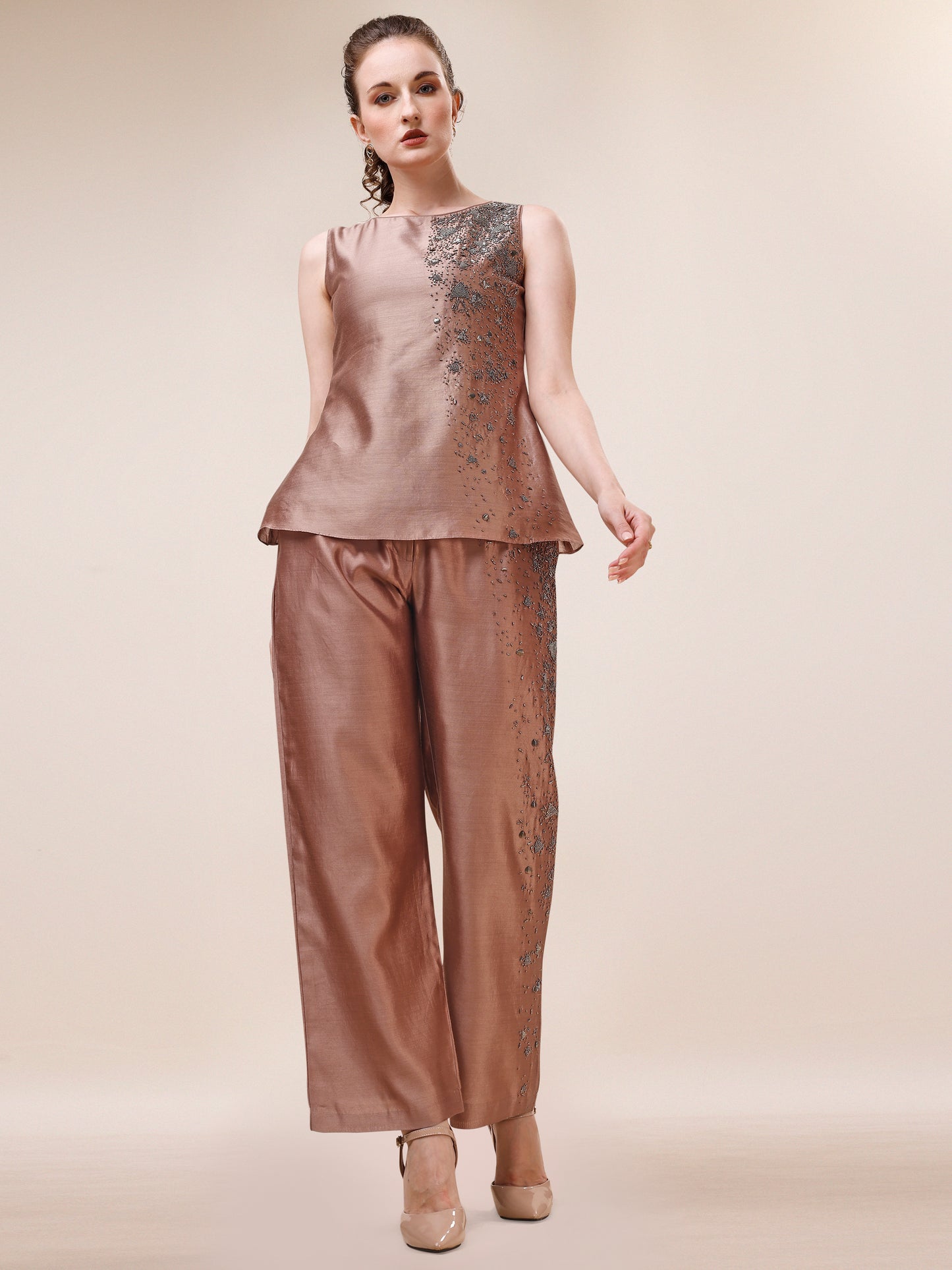 Embroidered straight pants