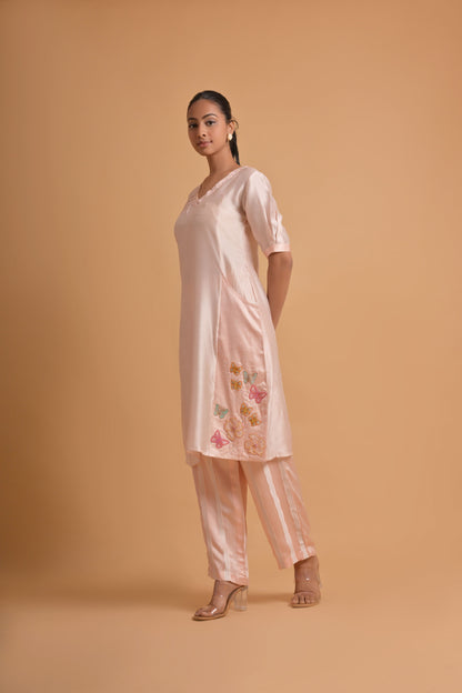 Curved Pocket Kurta